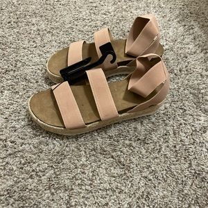 NWT Sandals